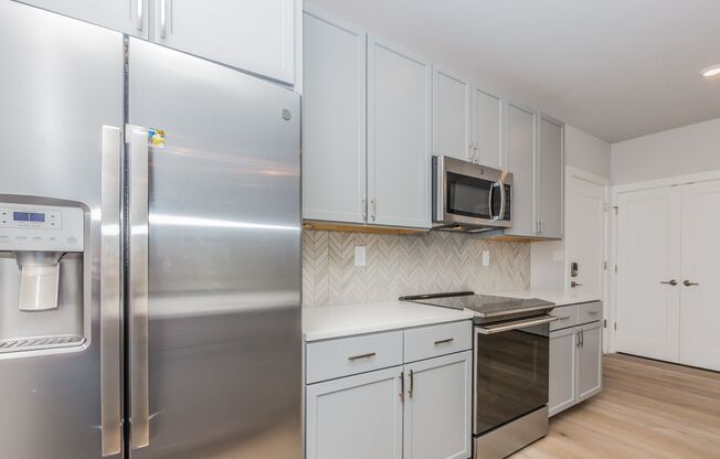 1 bed, 1 bath, 814 sqft, $2,795, Unit Apt # 307