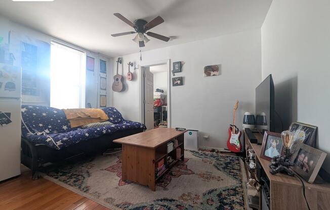 52 27 35 ST