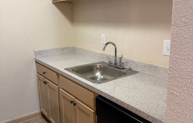 1 bed, 1 bath, 682 sqft, $905, Unit 314