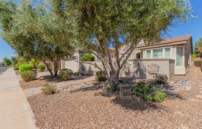 4652 E DONATO DR