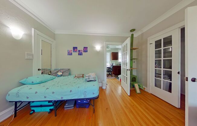 4608-12 N Hermitage