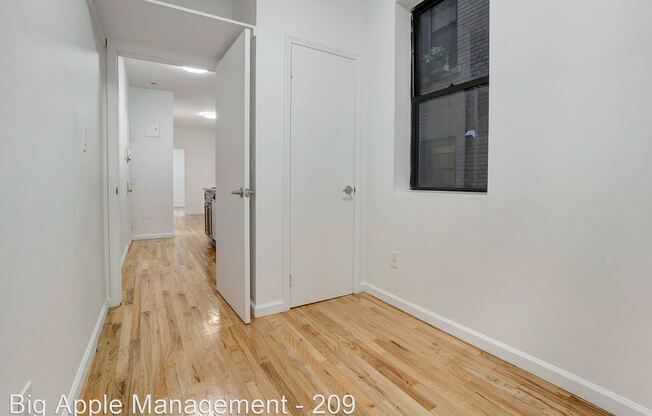 209 East 10th Street