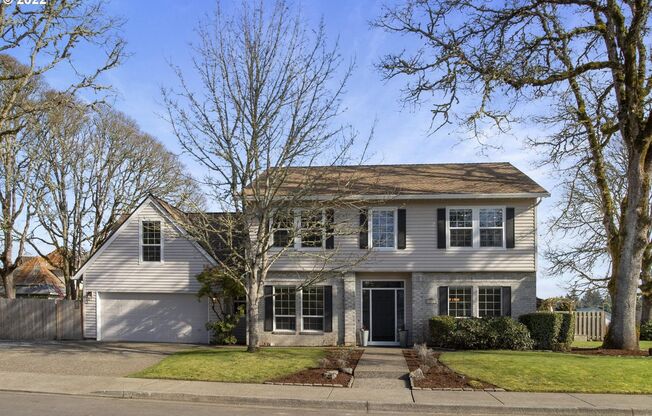 Stunning 4-Bedroom Hillsboro Home with Bonus Room, Den & RV Parking