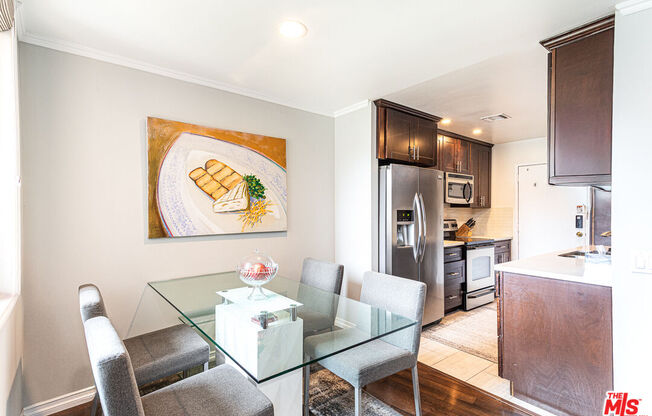 2 beds, 2 baths, 844 sqft, $4,200, Unit 516
