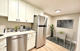 1 bed, 1 bath, 513 sqft, $2,300, Unit 3