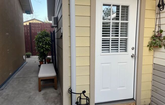 2351 Longhorn 4-Plex