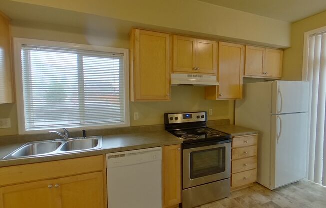 2 beds, 1 bath, $1,625, Unit 1