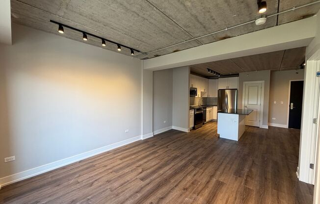 1 bed, 1 bath, 681 sqft, $2,475, Unit 952-504