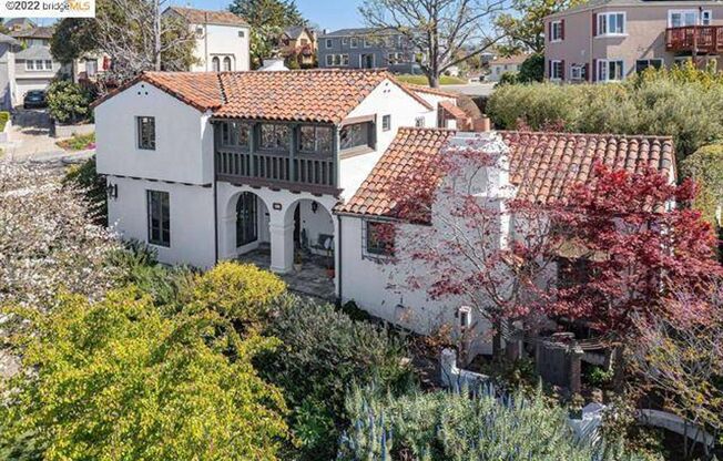 Elegant Furnished Spanish-Style Home, 3BR/3BA- Haddon Hill, Oakland (oakland lake merritt / grand)
