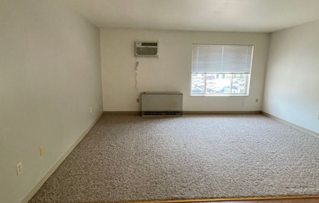 2 beds, 1 bath, 1,000 sqft, $1,000, Unit TE218X-225