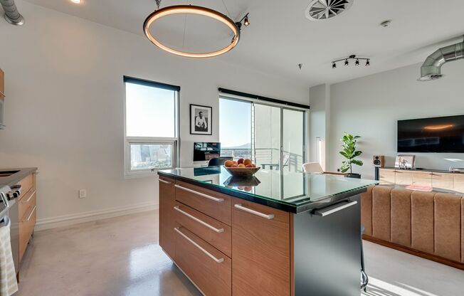 1 bed, 1 bath, $2,700, Unit # 1502