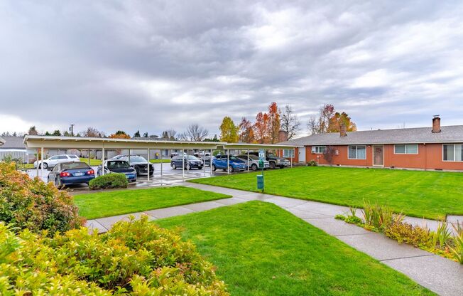 Holladay Apartments
