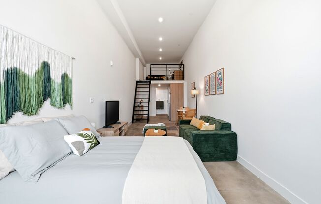 Studio, 1 bath, 390 sqft, $1,895, Unit 304-A