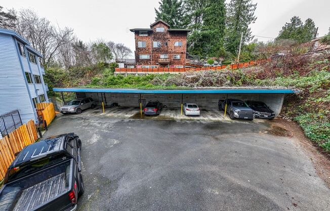 1 bed, 1 bath, 725 sqft, $1,695, Unit 406