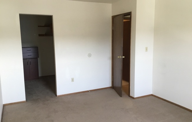 2 beds, 1 bath, $849.99