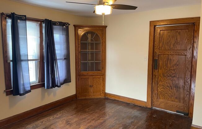 2100-2102 S 85th St.