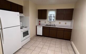 2 beds, 1 bath, 800 sqft, $875, Unit 3985 Niles Carver Road Apt.#2