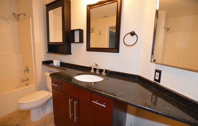 1 bed, 1 bath, $1,600, Unit # 135