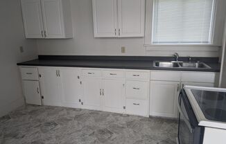 1 bed, 1 bath, $950, Unit APT 5