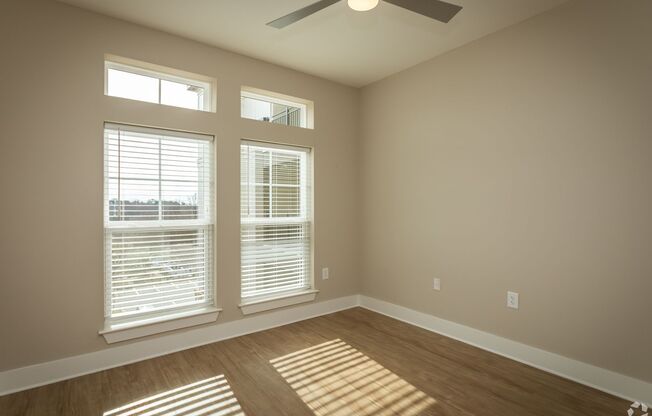 2 beds, 2 baths, 1,081 sqft, $1,582, Unit 1-418