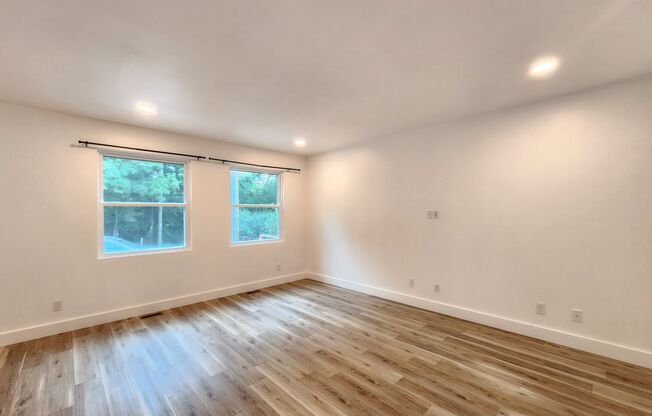 East Asheville Duplex Rental!