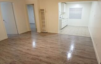 2 beds, 1 bath, $2,250, Unit 12700-6