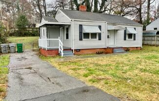 Come take a look at this cozy 3 Bedroom 1 Bath Home. It's Located in Revolution Park Neighborhood