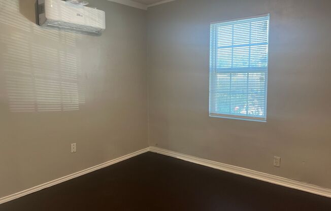 2 beds, 1 bath, $1,345