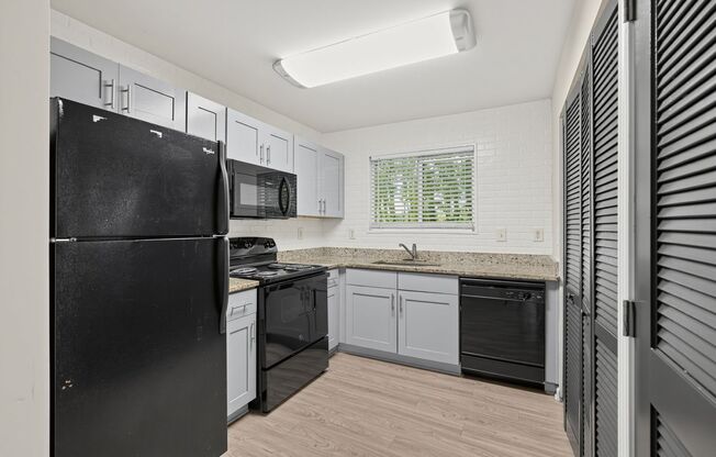1 bed, 1 bath, 600 sqft, $1,100, Unit 1460-C10