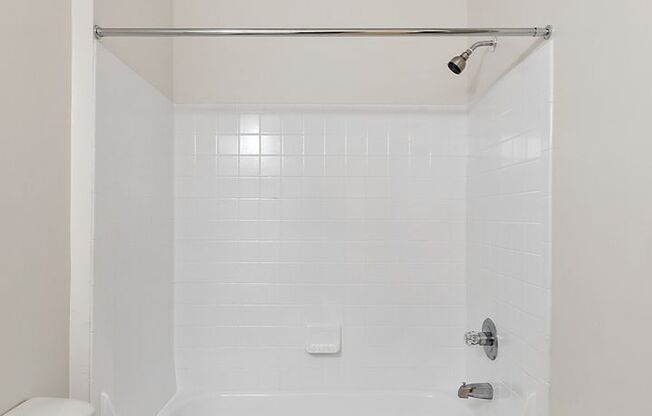 2 beds, 1 bath, 1,010 sqft, $1,520, Unit 2-2375 Shelley Ct.