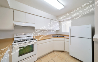 1360 N RIVERVIEW BLVD