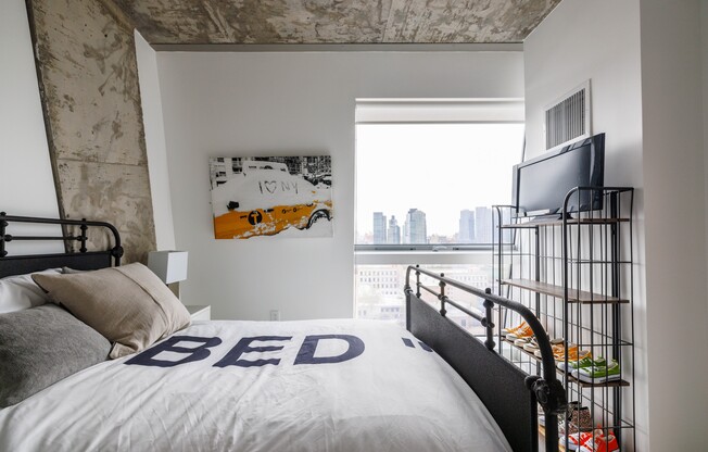 1 bed, 1 bath, 601 sqft, $3,585