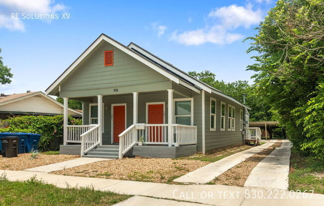 931 W ROSEWOOD AVE