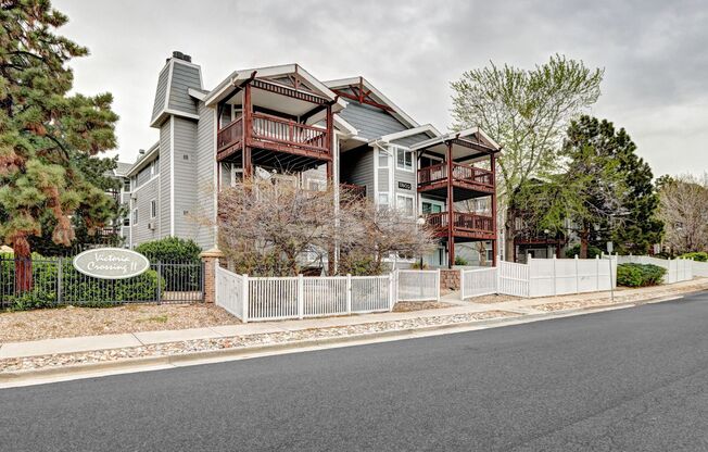 2 bed 1 bath Condo in Victoria Crossing II