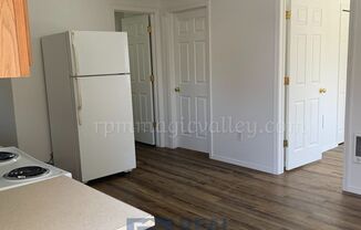 2 beds, 1 bath, 576 sqft, $1,200, Unit 226 Carney St.