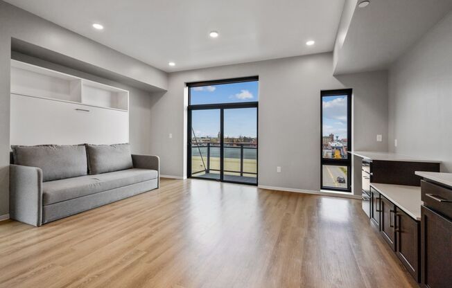 Studio, 1 bath, 487 sqft, $1,125, Unit 2415