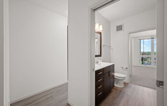 2 beds, 2 baths, 1,015 sqft, $2,555, Unit 309