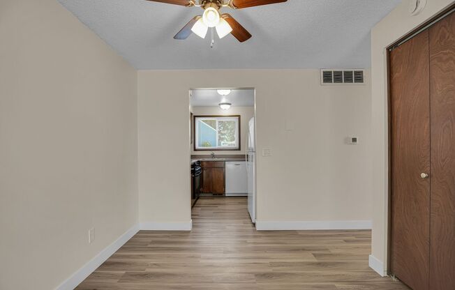 2 beds, 1.5 baths, 1,050 sqft, $2,049, Unit 214-784D