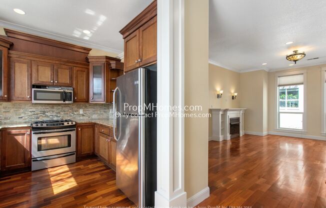 Prime Location - Luxury Two Bedroom Townhouse with Stylish Amenities