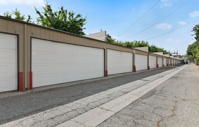 Apartments in Van Nuys , CA Garage Area