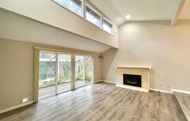 Spacious Tri-Level Home in West Lake Sammamish with Luxurious Features and Prime Location