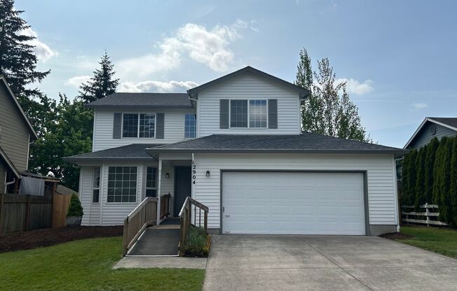 Newly Remodeled 4B/2.5Ba in East Vancouver!