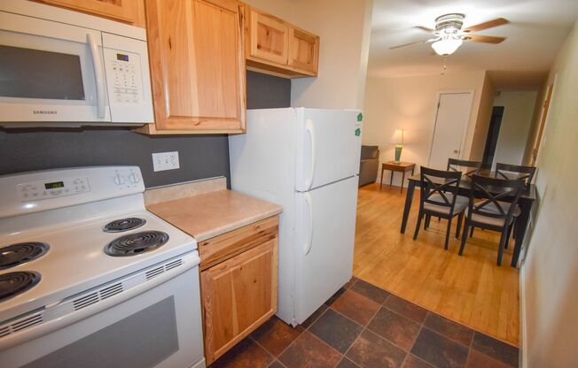 1 bed, 1 bath, 520 sqft, $950, Unit 19