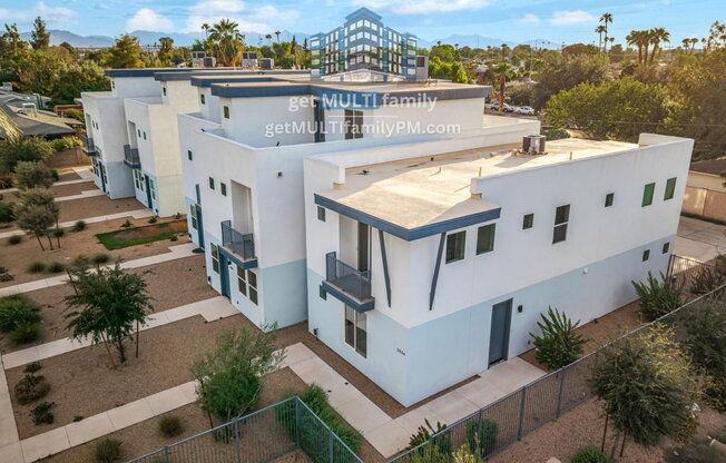 3 beds, 3.5 baths, 2,110 sqft, $3,350