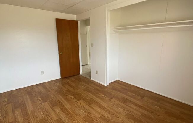 2 beds, 1 bath, $1,700