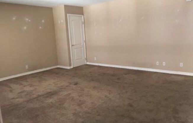 1 bed, 1 bath, 875 sqft, $2,100, Unit 203