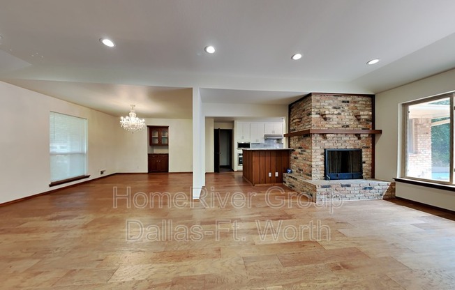 1216 GLN CV DR