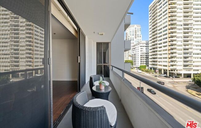 2 beds, 2.5 baths, 1,888 sqft, $7,500, Unit 705