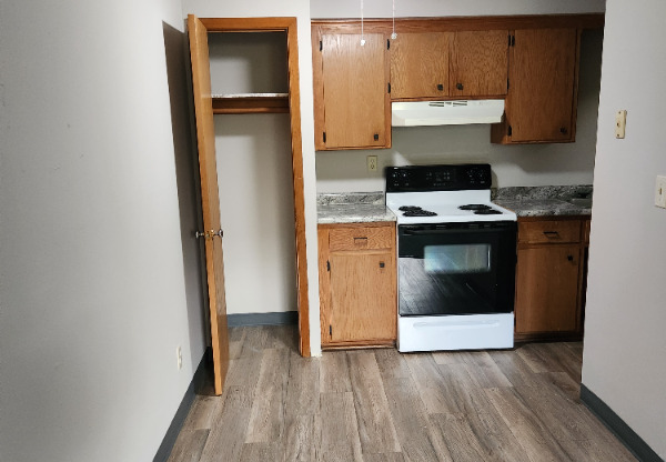 N86 W16351 Appleton Ave.