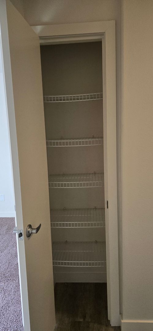 2 beds, 2 baths, 981 sqft, $1,795, Unit 118